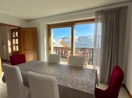 Chalet Laila, hotel a Folgaria