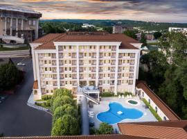 Clarion Inn Branson โรงแรมในแบรนสัน