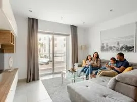 Modern 3-Bedroom Apartment in Sliema Near Promenade and Ferries