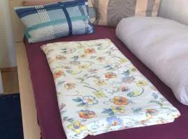 Doppelzimmer mit Terrasse zum Garten, ruhig, Weinbergsblick, zusätzliches Kinderzimmer anbei möglich