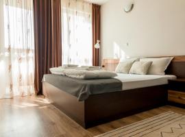 Студио 3 Слънчево Утро, Hotel in Chissarja