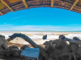 Grillo Tres Puntas Eco-Hostel, Hotel in Zorritos