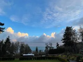 Acre By the Sea Guest Suite