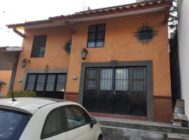 Cómodas Casas en el centro de Coatepec Veracruz, Hotel in Coatepec