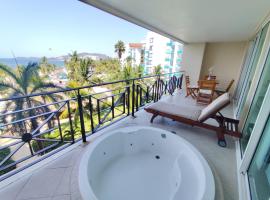 IXTAPA LUXURY - BVG 405 Norte, khách sạn ở Ixtapa