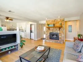 Charming Condo with Pool Access in Osage Beach!