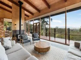 Arkadia - A Yarra Valley Retreat with Pool & Court