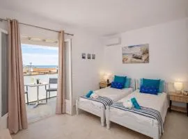 "The Veranda at Acharavi", Lakis Home - Bright and Spacious Apartment in the Centre of Acharavi, Walking Distance to the Beach