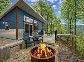 Wrigs Ridge Tiny Cabin with Views and Creek Sound