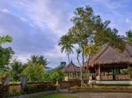 Hakiki Inn Bungalows