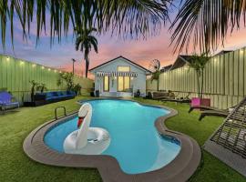 The Gilded Palm - Near Design District - Pool & Hot Tub, hotell Miamis