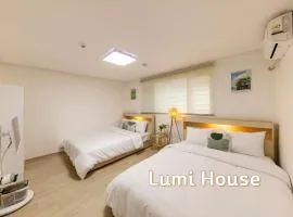 Lumi House