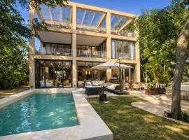 Luxury Villa in Corasol 4BR Private Pool