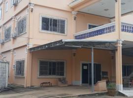 Relysenior Joli Guesthouse โรงแรมในสะหวันนะเขต