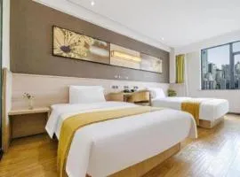 IU Hotel Chengdu Jianyang Xiongzhou Plaza