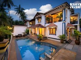 StayVista at La Tranquillità Luxurious 6BHK Villa With Pvt Pool, Pool Table, Cook at Saligao North Goa, hôtel à Saligao