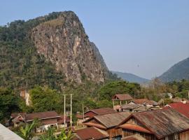 Valley Villa โรงแรมในNongkhiaw