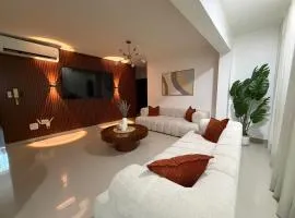 Hermoso conjunto residencial con piscina