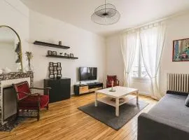 Appartement Central à Reims - Près de la Cathédrale - FR-1-870-11