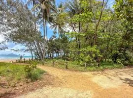 Liana 10 One bedroom beachfront views