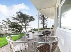 6 Mount Brioni