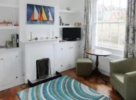 Admiral Cottage