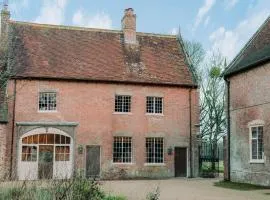 The Tack Room - Ukc4631