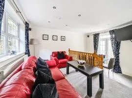 Apartment 4 - Ukc6990