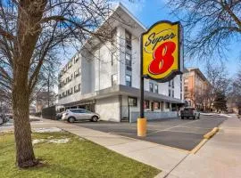Super 8 by Wyndham Chicago IL