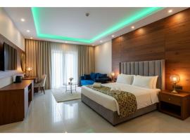 Hotel Loft Near IGI Airport New Delhi, hotel v mestu Champawat