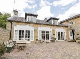 Coach House - Uk7236