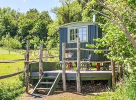 Dorset Alpaca Shepherd's Hut