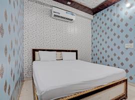 Hotel O Krishna Restaurant, ξενοδοχείο σε Fīrozābād