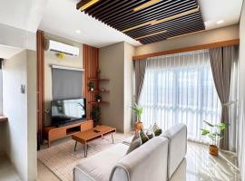 Penthouse Loft 2 Lantai at LRT City Sentul, 2BR, 120m2 โรงแรมในKedungmanggu