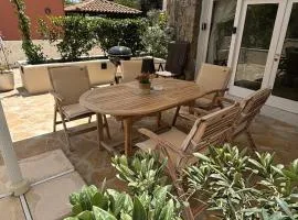 Cozy Apartment in Kato Korakiana