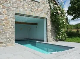 Group Stay with Pool, Chevron