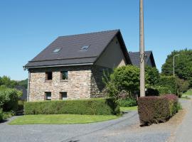 Spacious Cottage with Sauna in Lib mont, cottage a Waimes