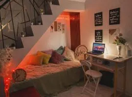 2BR house up to 3pax with Wifi and 32' smart tv