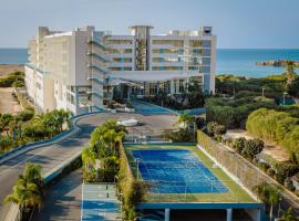 NissiBlu Beach Resort, хотел с хидромасажни вани в Агиа Напа