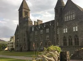 Moat House 6 - Ukc4889