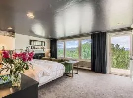 Spacious Suite Mtn Views Peaceful & Private
