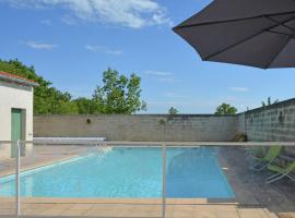 Villa in Saint Privat de Champclos with pool, hotel in Barjac