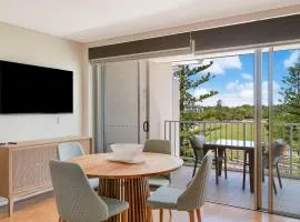 Modern Dual-Key Apartment at Salt Spa Resort by uHoliday - 2BR, 1BR and Hotel Room configurations available