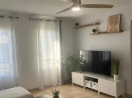 NEW Appart 2 chambres avec piscine proche aeroport