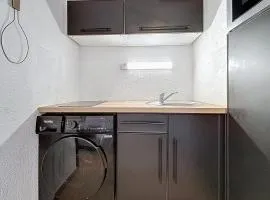 Le Mediteraneo - proche de la plage - Parking