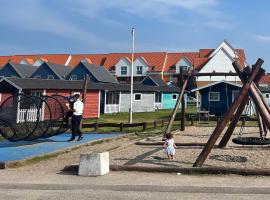 Hundested Havnehytter, hotel din Hundested