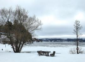 Cozy Home In Krokkleiva With Sauna, hotel i Nes