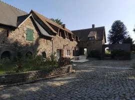 Maison bourgeoise avec grande salle d'accueil