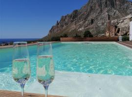 Angi, Hotel in Custonaci