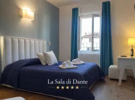 "La Sala di Dante" Wi-Fi, Smart Tv, AC, Bagno Privato